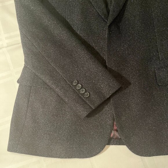 Linea Charcoal Herringbone Blazer w/ Zip Insert, Size L (40-42R) - Picture 6 of 14
